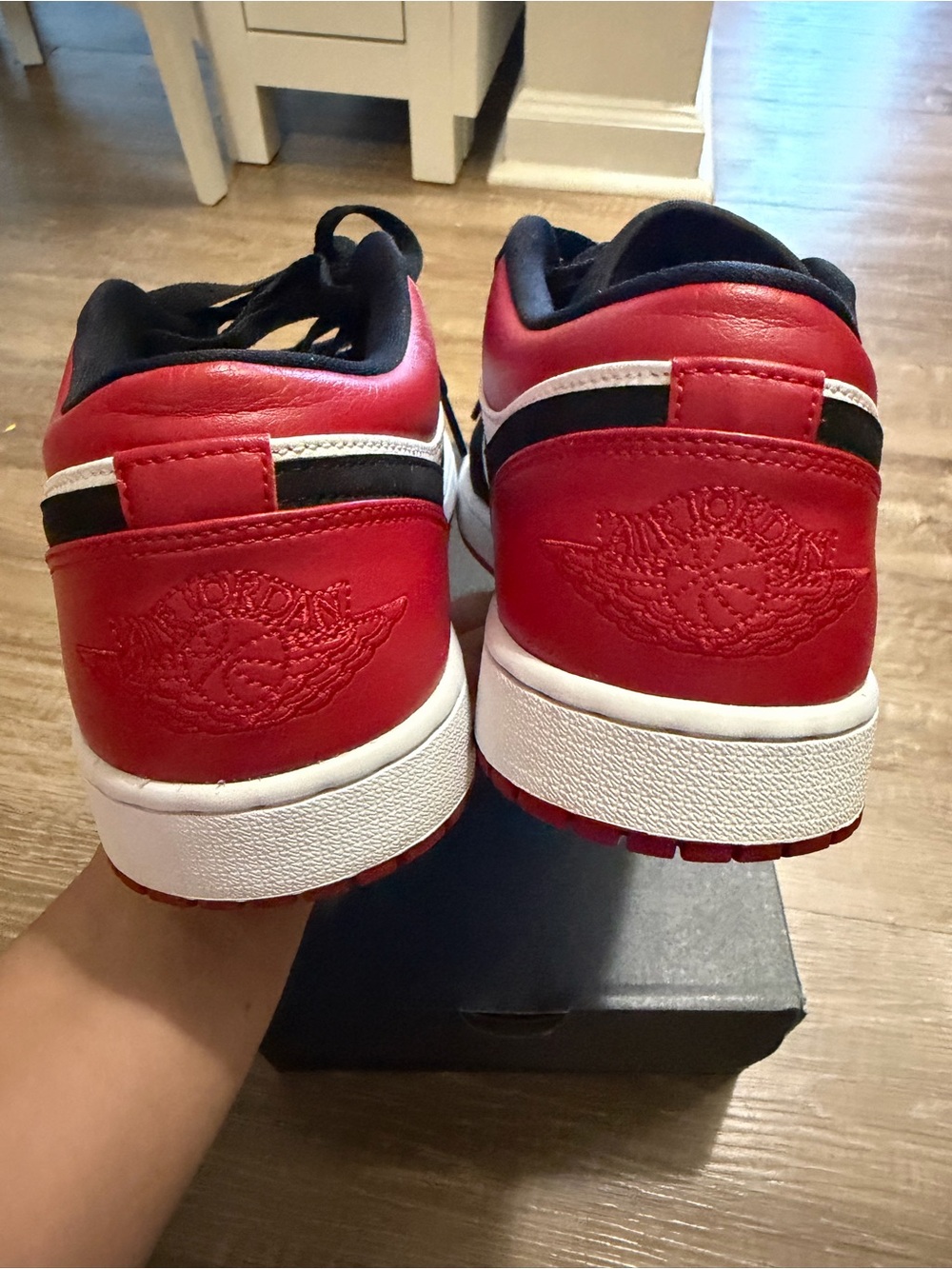 Air Jordan 1 low- Black/White/Red - Picture 3 of 9